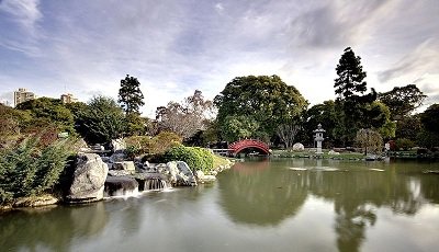Japanese Gardening Style - Rock Gardens, Fountains and Bridge
